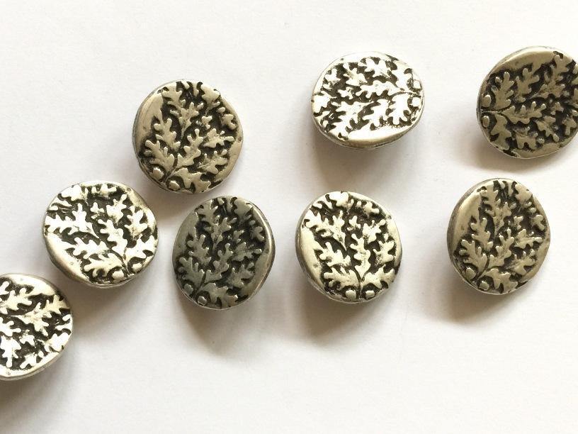 20mm - Old Silver with Embossed Oak Leaf Pattern