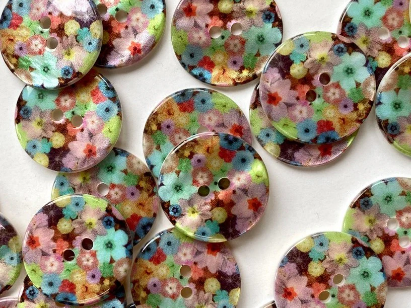 22mm - Floral Shell Buttons