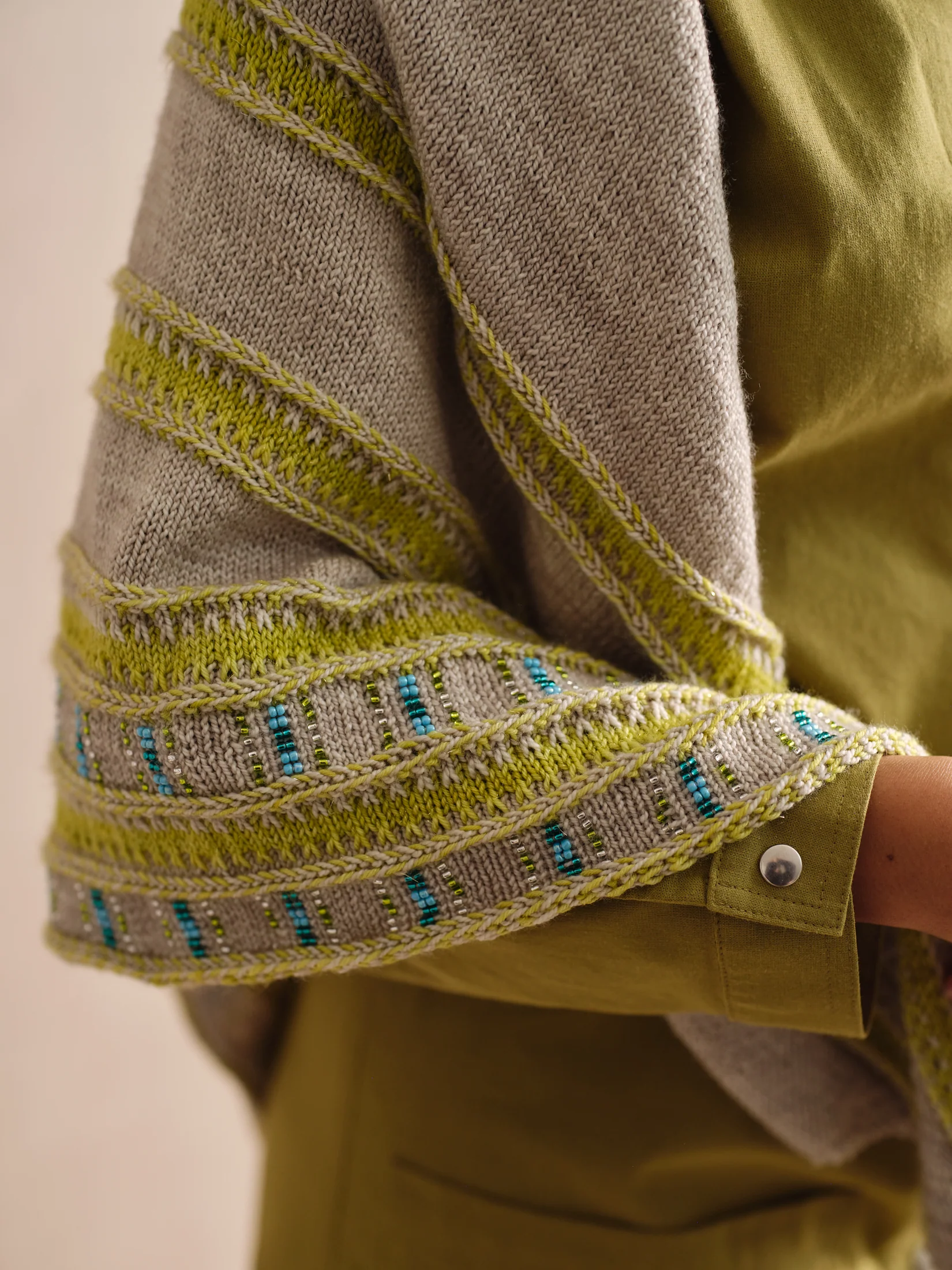 Beaded Colourwork: A Modern Approach to Knitting with Beads by Jeanette Sloan - Image 38