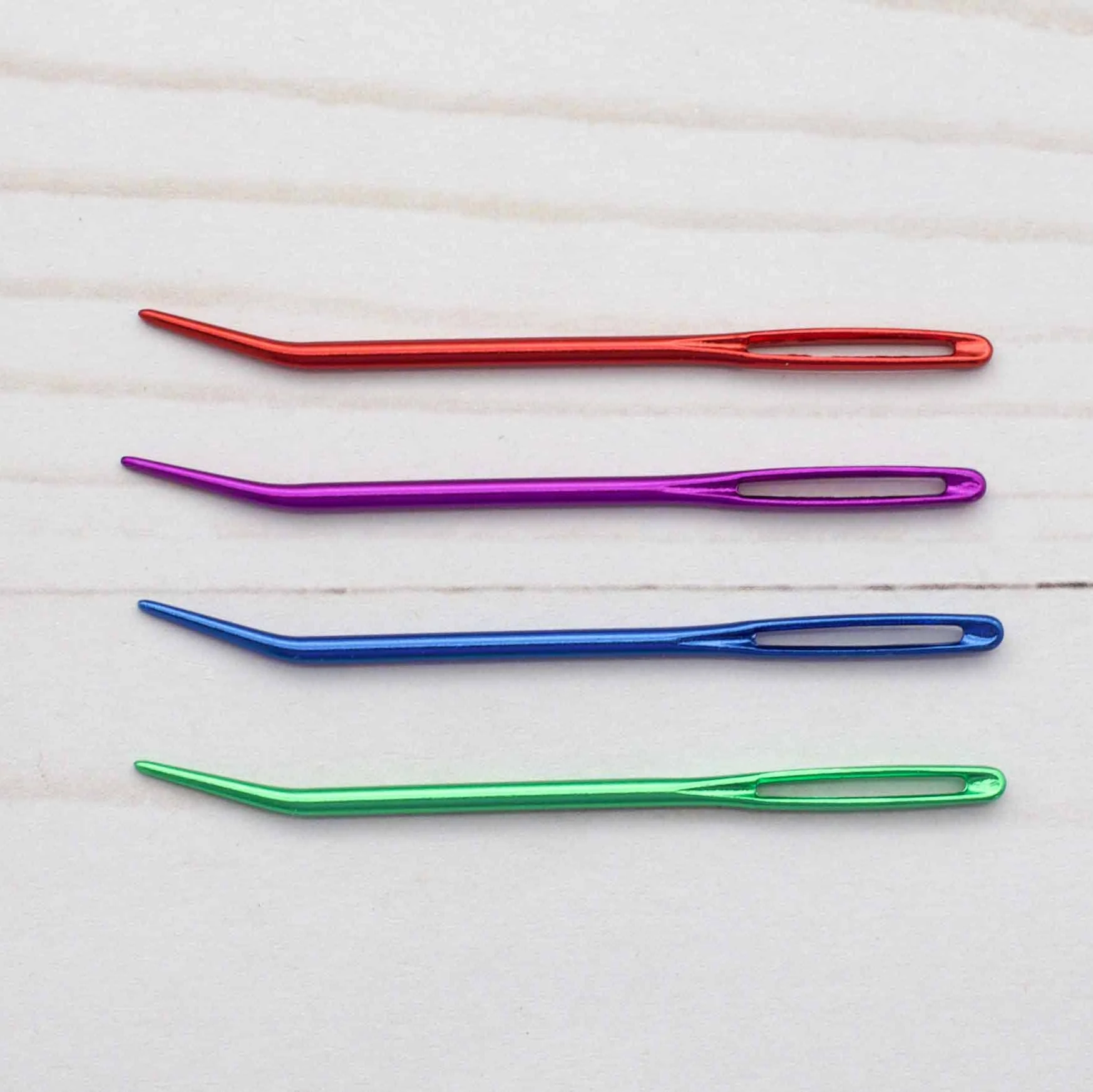 Bent Tip Colourful Darning Needles - Pack of 4