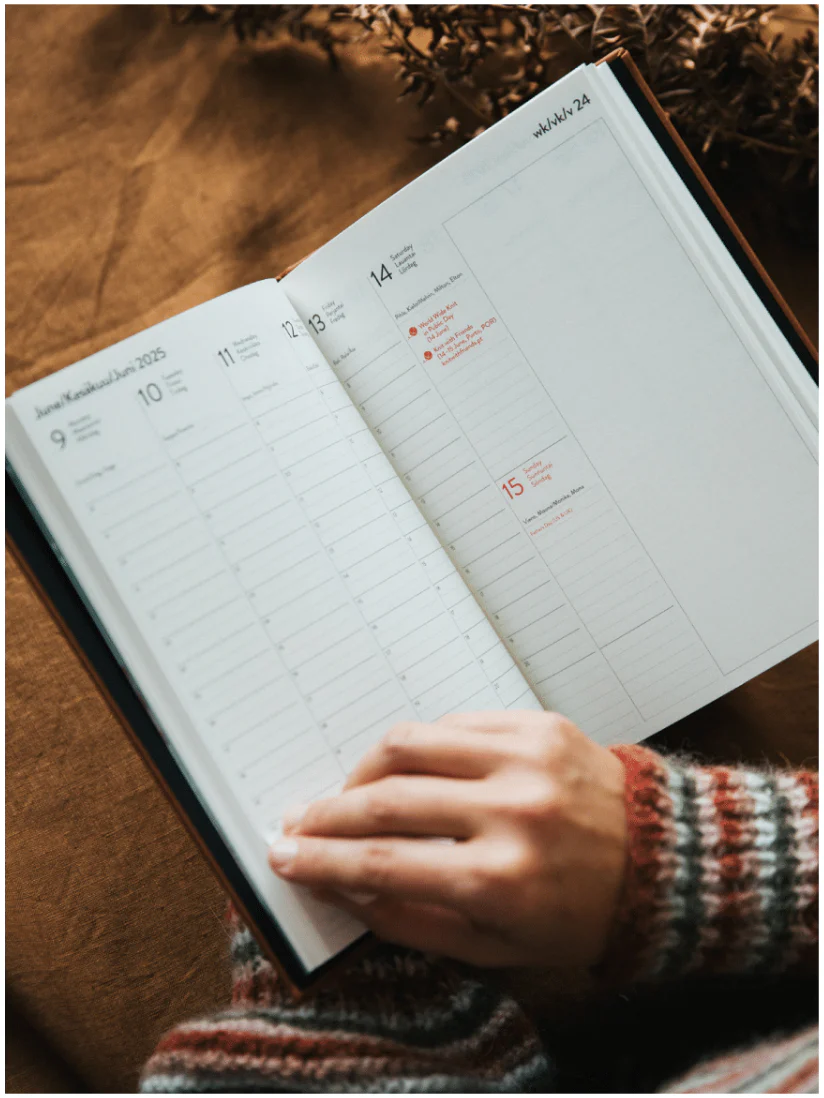 Knitter's Year 2026 Weekly Planner by Laine - Image 2